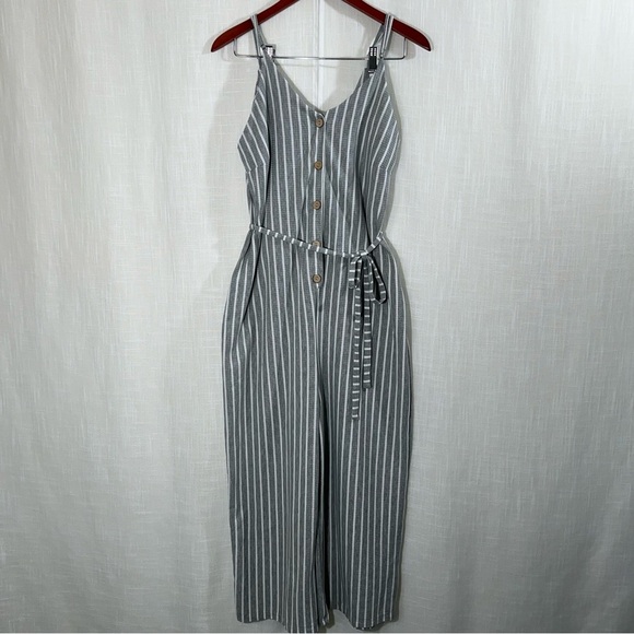 HYFVE Gray White Striped Button Front Wide Leg Jumpsuit With Tie Waist Sz L - Picture 1 of 10